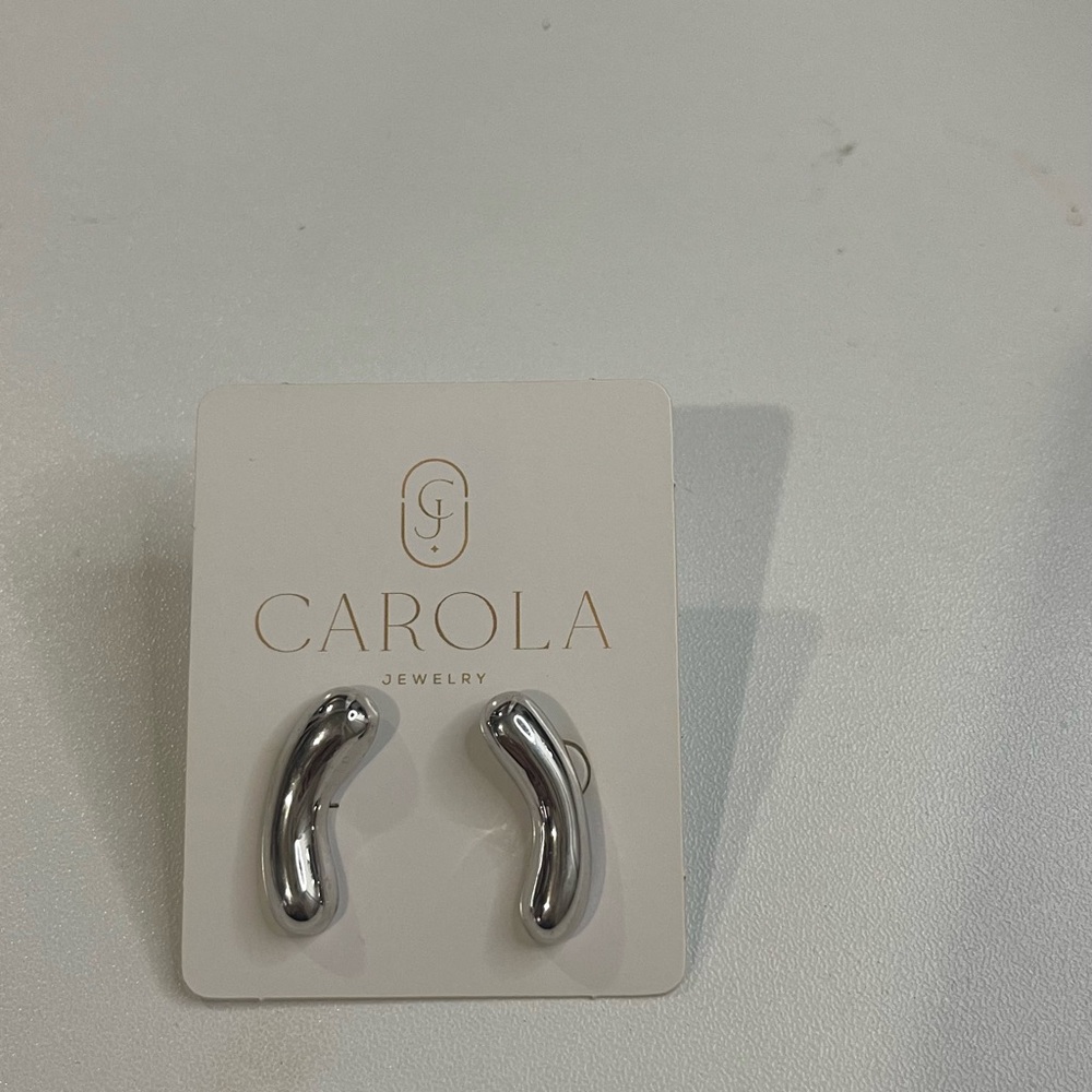 Simple And Elegant Plain Silver Post Earrings 18k… - image 3